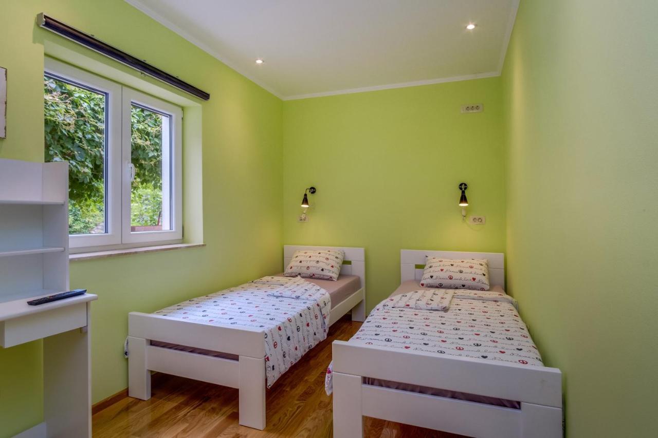 Isabela Apartment Mali Losinj Exterior photo